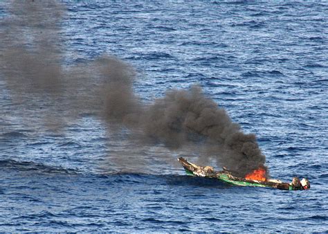 Story behind video of fending off Somali pirates in a fierce gunfight - Business Insider