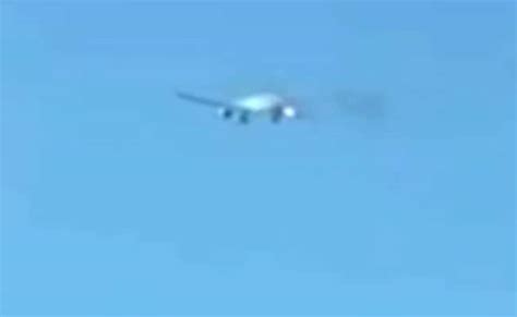 Video Shows Boeing 777 Engine Catches Fire After Takeoff From Los Angeles