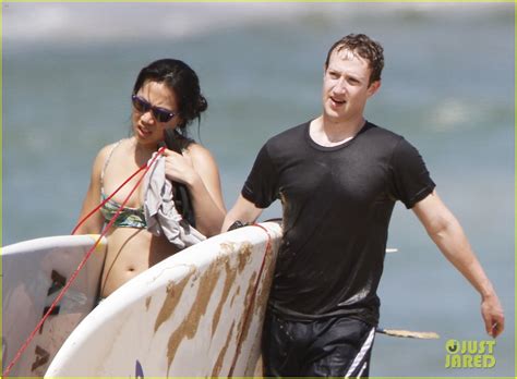 Mark Zuckerberg & Priscilla Chan: Surfing in Hawaii!: Photo 2858131 ...