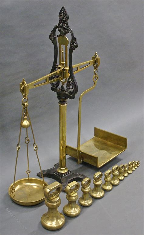 Antiques Atlas - Victorian Brass & Iron Balance Scales And Full Set Weights