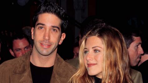 David Schwimmer Responds to Jennifer Aniston Dating Rumors Post ...