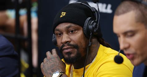 NFL Legend Marshawn Lynch Takes Buggy in Amish Country for ''N 'Yo City ...