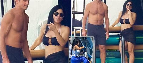 Lauren Sanchez pals around with Laird Hamilton on Jeff Bezos' yacht - Hot Lifestyle News