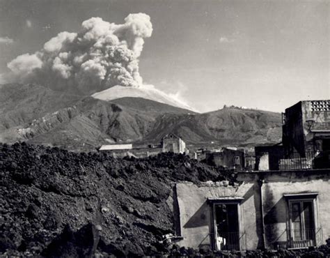 Mount Vesuvius – the 1944 eruption | Italy On This Day