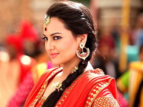 sonakshi sinha in dabangg 2 Life Time Photography