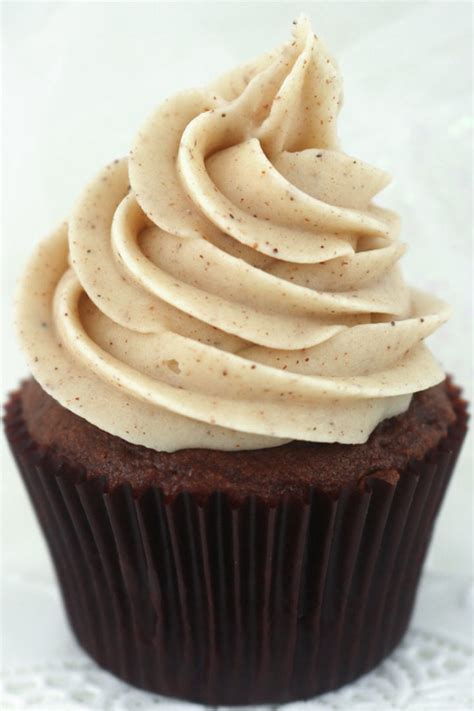 The Best Cinnamon Cream Cheese Frosting - Two Sisters