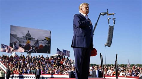 Video Trump holds 1st campaign rally for 2024 run amid ongoing ...