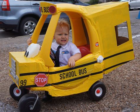 Homemade School Bus Costume. My son loves school buses so this was the perfect … | Toddler ...