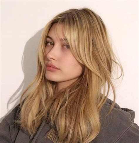 Hailey Baldwin -- Hair Cut for Square Face | Trendfrisuren, Pinterest frisuren, Hübsche frisuren