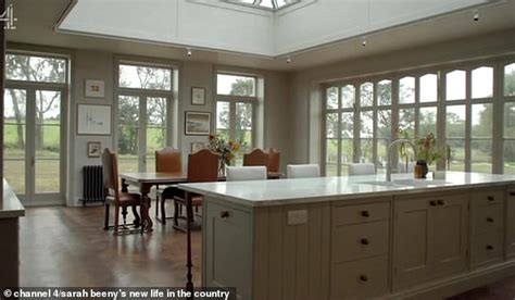 'It's massively underwhelming!' Sarah Beeny's New Life in the Country viewers slam presenter's ...