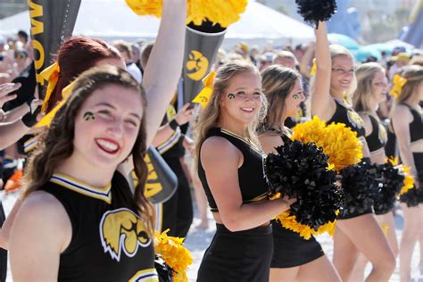 Outback Bowl Beach Day | Tampa Bay Times