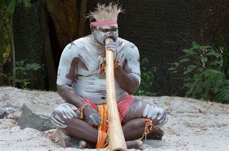 Didgeridoo - Selbst bauen, spielen lernen & mehr Fakten | Pacific Travel House Blog | Australia ...