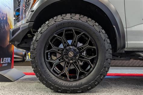 FORD RAPTOR R 4PLAY WHEELS SEMA 2023 4P83 22X10 35X12.5X22 TIRE PRO MOTORSPORTS - 4PLAY Wheels