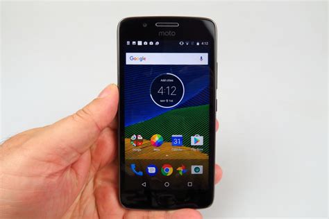 Motorola Moto G5 Review: Motorola Plays It Safe With a Compromise ...