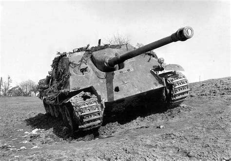 Destroyed German tank destroyer Jagdpanther of the schwere Panzerjager Abteilung 654, March 1945 ...