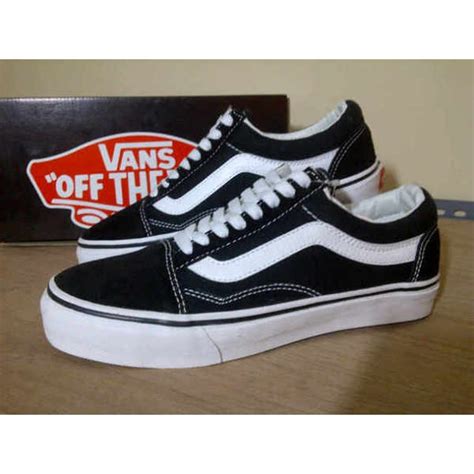 Jual SEPATU VANS AUTHENTIC FULL BLACK HITAM POLOS WHITE PUTIH OLDSKOOL ...