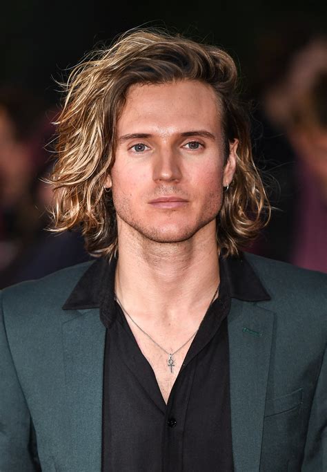 Surfer Hair For Men: 8 Laid-back Looks for 2020