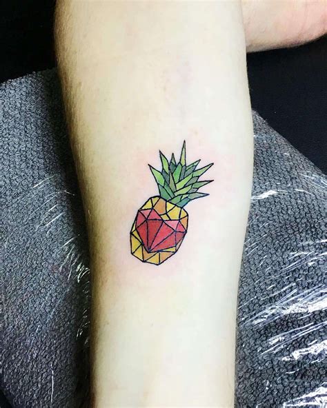 What Do Pineapple Tattoos Mean? – Self Tattoo