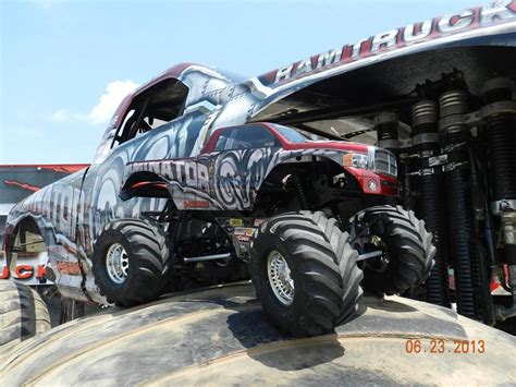 Raminator Monster Truck Engine - TRUCKS