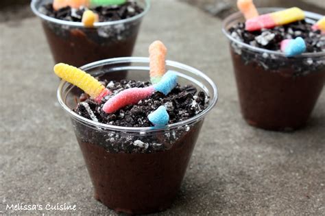 Melissa's Cuisine: Worms in the Dirt Dessert