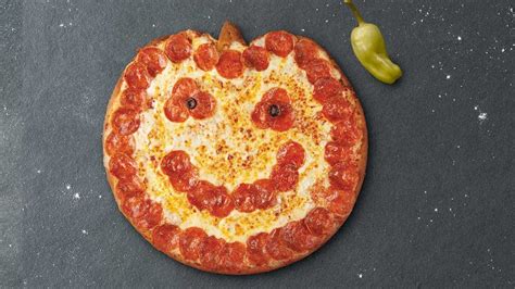 Here's How To Get Papa John's Pumpkin-Shaped Pizza For A Halloween Bite