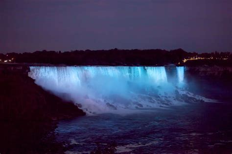 Niagara Falls Light Show - Night Illumination + Schedule