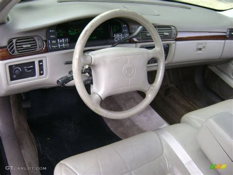 Cappuccino Cream Interior 1998 Cadillac DeVille Sedan Photo #51794576 | GTCarLot.com