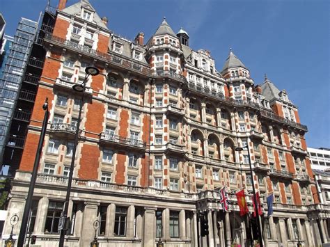 File:Mandarin Oriental Hyde Park Hotel - Knightsbridge, London (20988429496).jpg - Wikimedia Commons