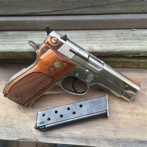 Smith and Wesson Model 39: The gun that wanted to replace the 1911 and ...