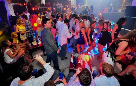 Nightlife in Puerto Vallarta – the best spots for New Year’s Eve! - AmstarDMC