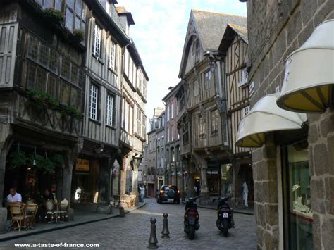 Dinan France,travel guide,old town in Brittany