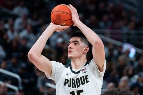 Purdue star Zach Edey withdraws from NBA Draft - UPI.com