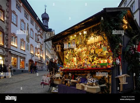 Christmas Market in Bad Tolz, Bavaria, Germany Stock Photo - Alamy