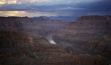 Grand Canyon flooding causes evacuations, highway closure - Washington Times