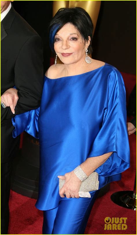 Liza Minnelli Wears Blue Streak in Hair at Oscars 2014: Photo 3064046 ...