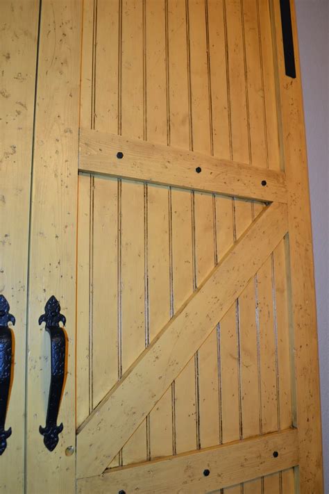 I Heart Decorating: DIY Double Barn Doors