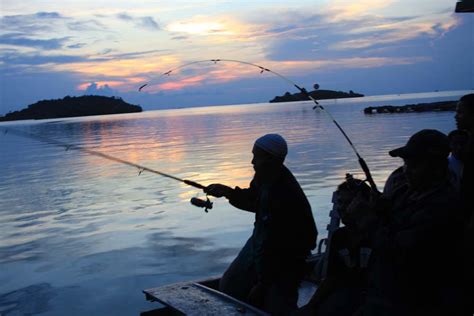 Pakej Memancing Laut dan Pulau di Port Dickson - Viral Cinta