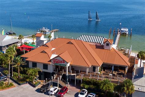 Oyster Bar & Seafood Restaurant - Pensacola Beach, FL - Felix's ...