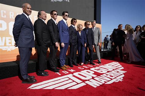 'Top Gun: Maverick' cast lands on USS Midway as it makes its world premiere in San Diego - The ...