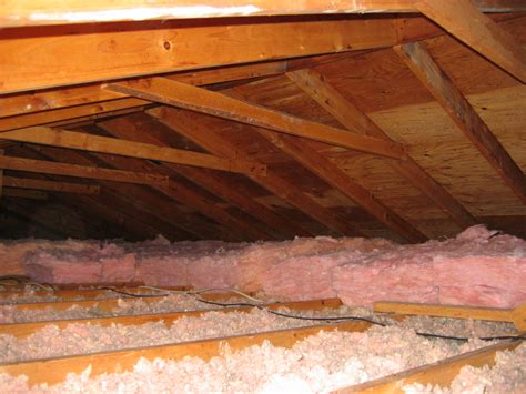 Blown In Insulation - DIY and Repair Guides