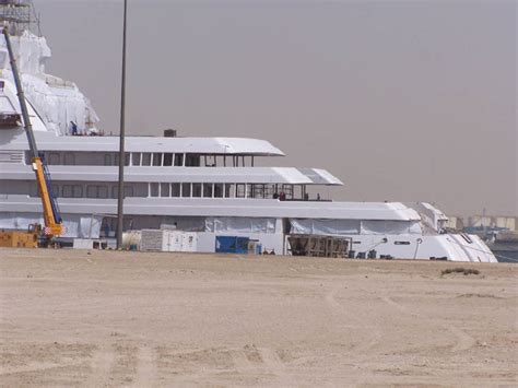 World's Largest Yacht: 525' Platinum (Dubai) - Popular Yacht Topics ...