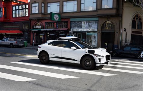 Cruise and Waymo Robotaxis Can Now Work the Streets of San Francisco 24/7 | WIRED