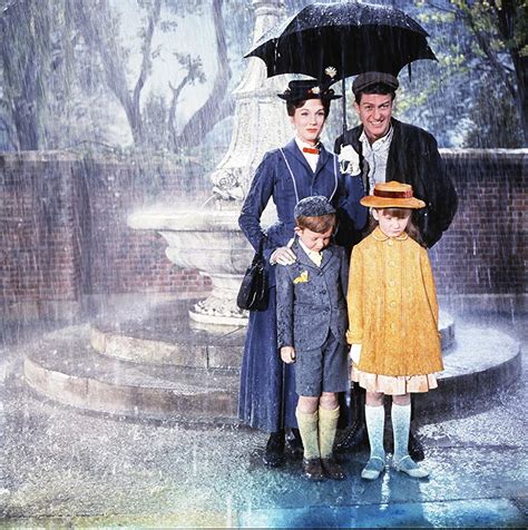 Movie Review: "Mary Poppins" (1964) | Lolo Loves Films