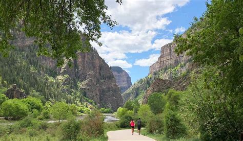 Beautiful Hanging Lake Hike Glenwood Springs Colorado