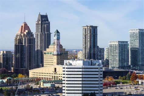 Mississauga City Hall and Mississauga Skyline, Mississauga, Ontario ...