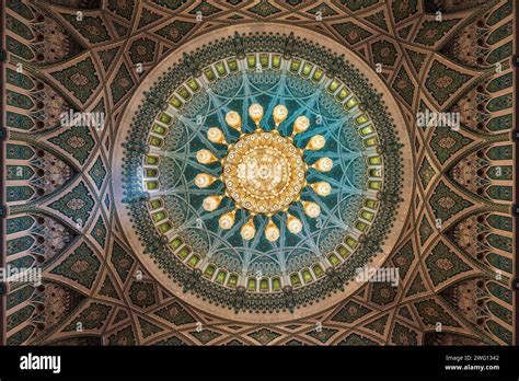 Sultan Qaboos Grand Mosque, chandelier in the prayer hall for men ...