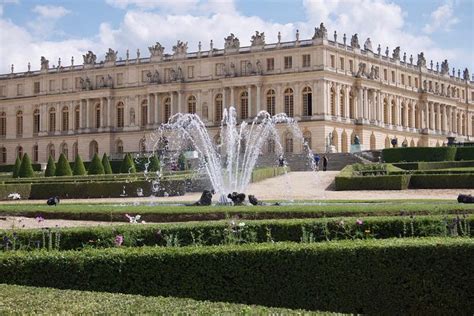 Versailles Palace and Gardens Skip-the-Line Tour from Paris 2022 - Viator