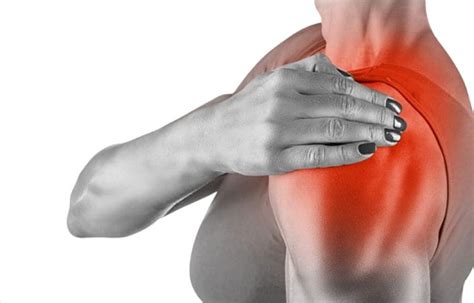 Five Symptoms Associated with Shoulder Labrum Tears – by Helen Swan