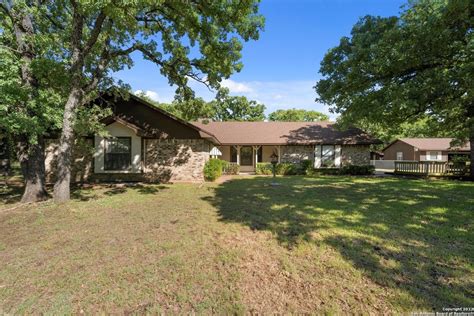 Axtell, TX Real Estate - Axtell Homes for Sale | realtor.com®