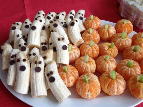 Tangerine Pumpkins + Banana Ghosts - Weelicious | Recipe | Healthy halloween snacks, Healthy ...